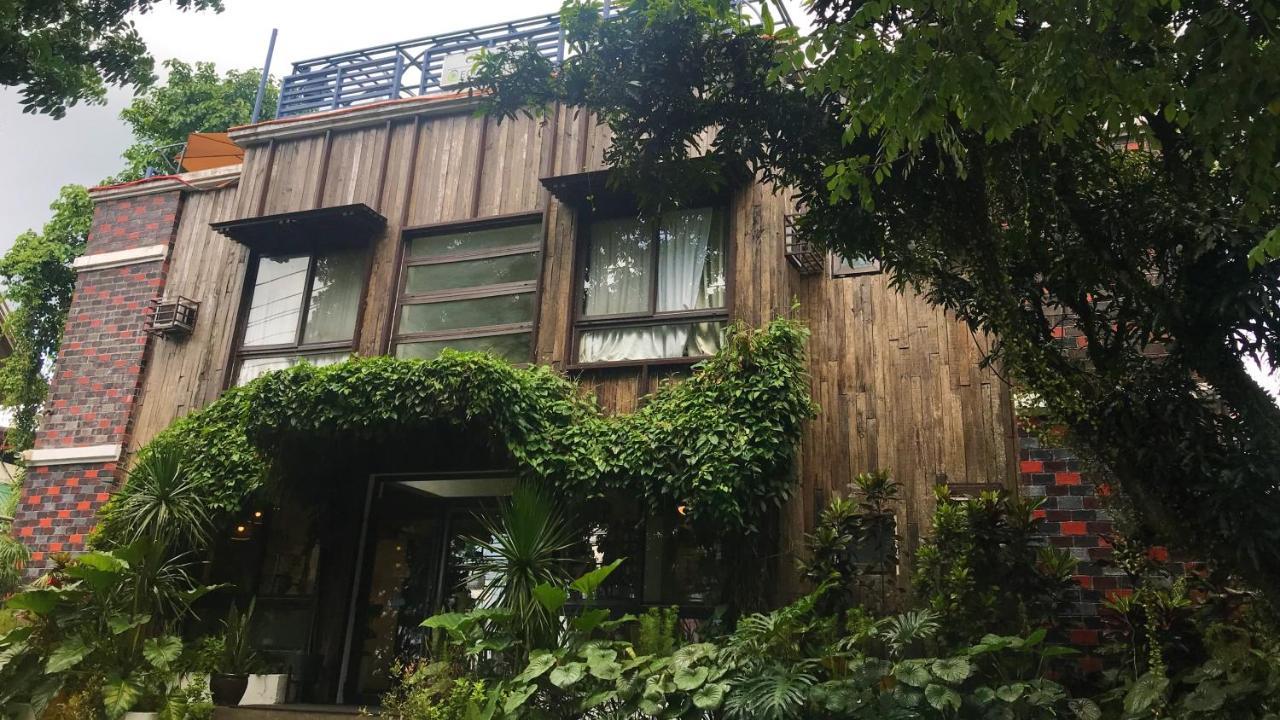 Cabins By Eco Hotel Tagaytay Tagaytay City Exterior photo